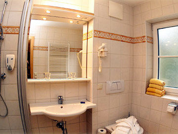 Weisser Baer 4*